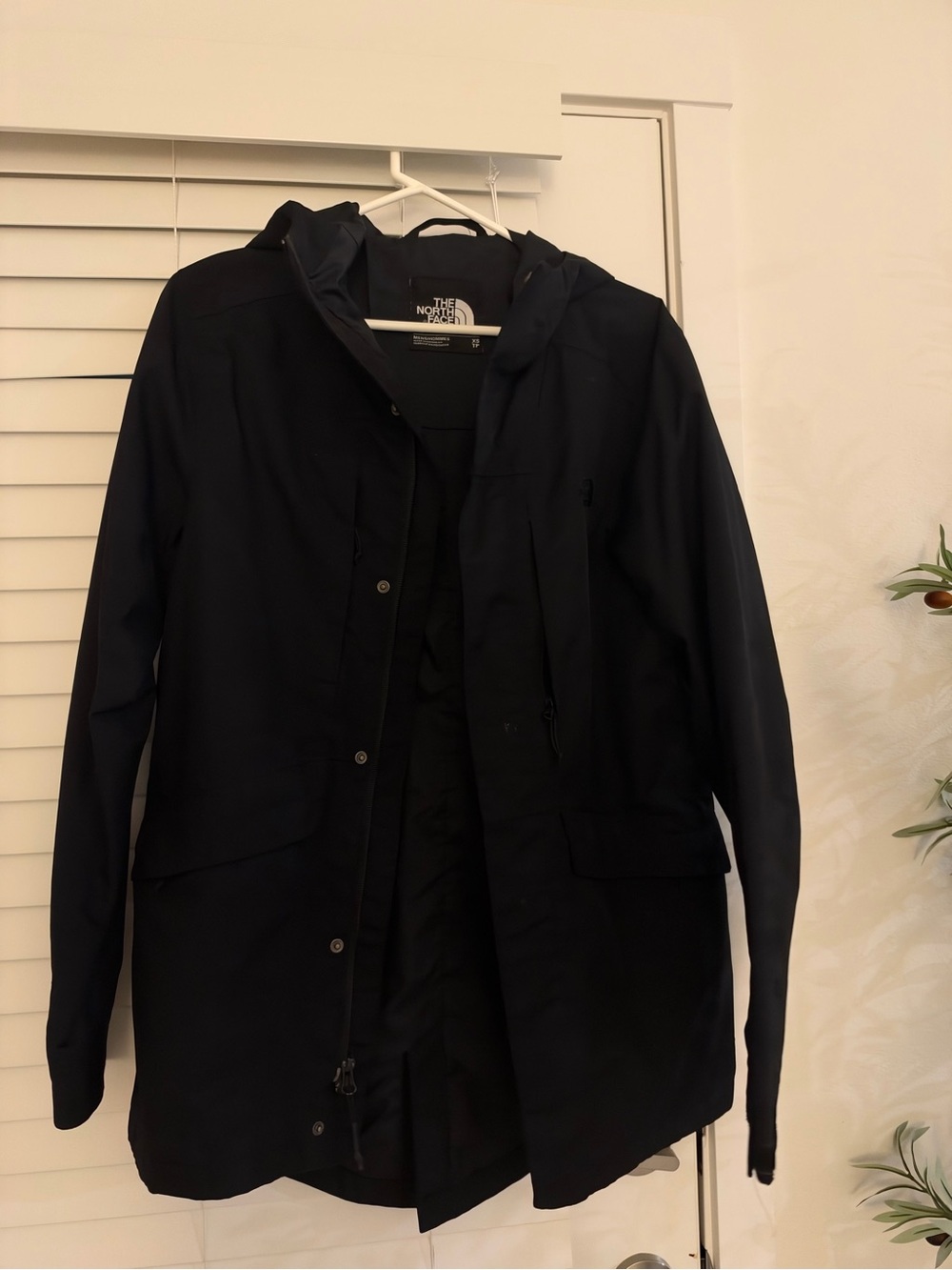 The North Face Men’s Black Hooded Raincoat
